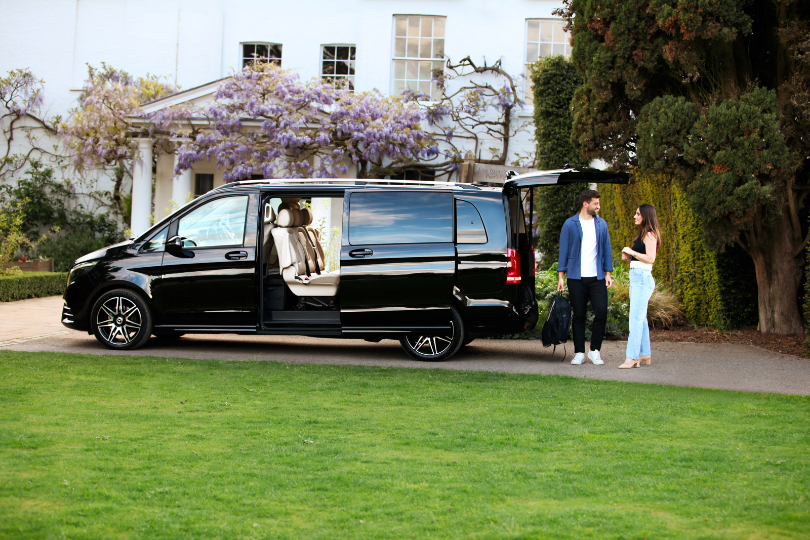 V-Class chauffeur car with passengers